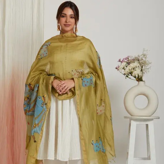 https://kvdesigners.com/products/dupatta-016