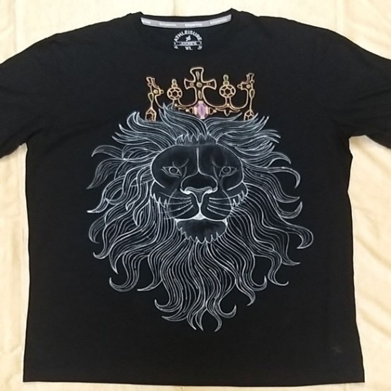 https://kvdesigners.com/products/handpainting-t-shirt