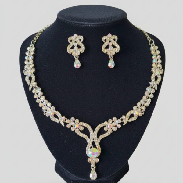 Crystal Necklace Set - Image 3