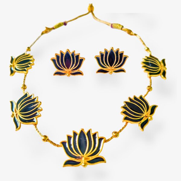 Multicolour Lotus Necklace Set - Image 4