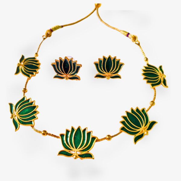 Multicolour Lotus Necklace Set - Image 6
